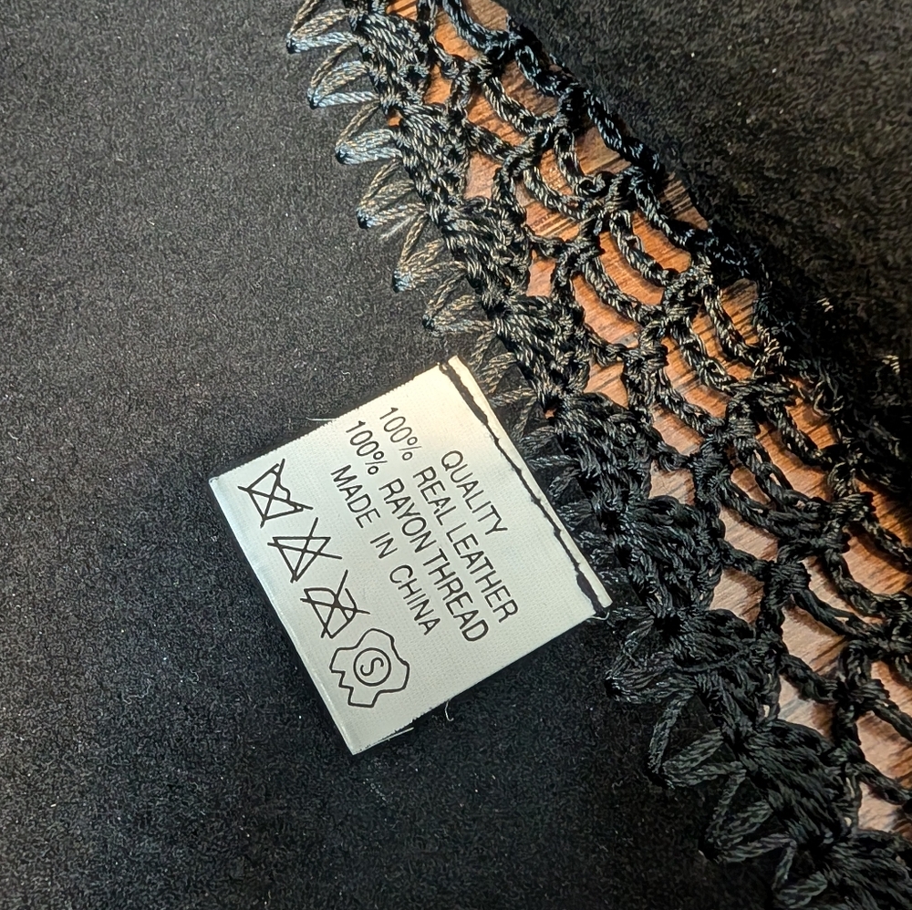 Ying Ying Of Nevada Black Leather Suede Crochet Whimsigoth Vest Size Large - Picture 3 of 10